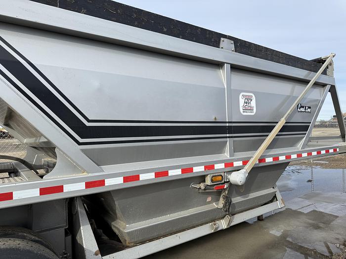 Used 2018 Load Line 38’ Tridem Clam Dump