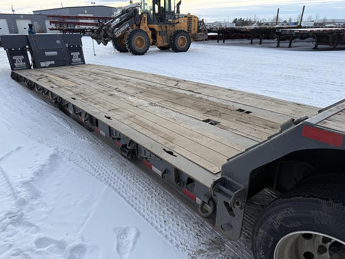 Used 2021 Brandt 12 Wheel Double Drop Low Bed