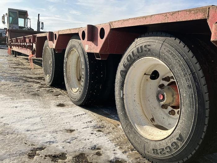 Used 2009 Scona Tandem Axle Folding Scissor Neck