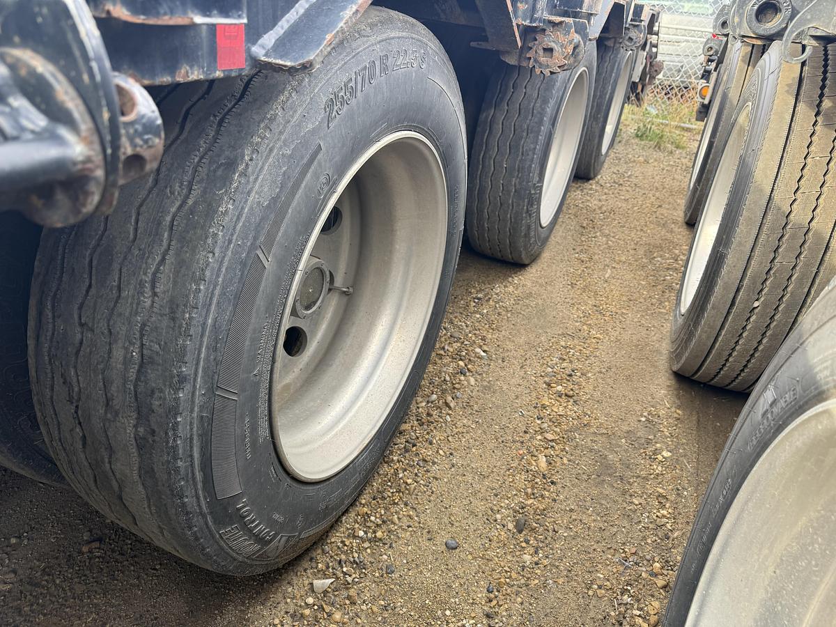 Used 2022 Lode King 53' Tridem Step Deck with Ramps