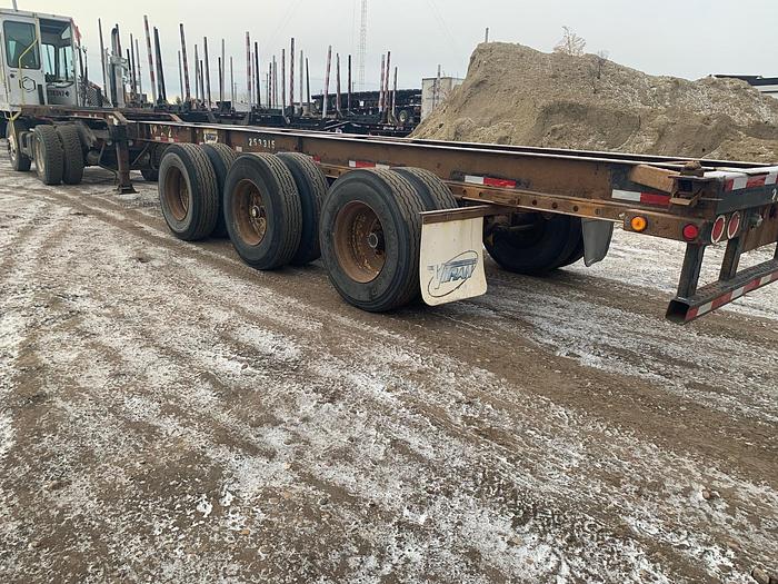 Used 2005 Di-Mond 40' Tridem Extendable/Trombone Container Chasis