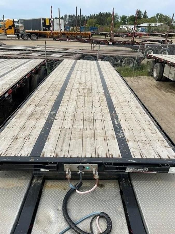 Used 2023 Lode King Super B Flat Deck Trailer - #FDSB1288/1289