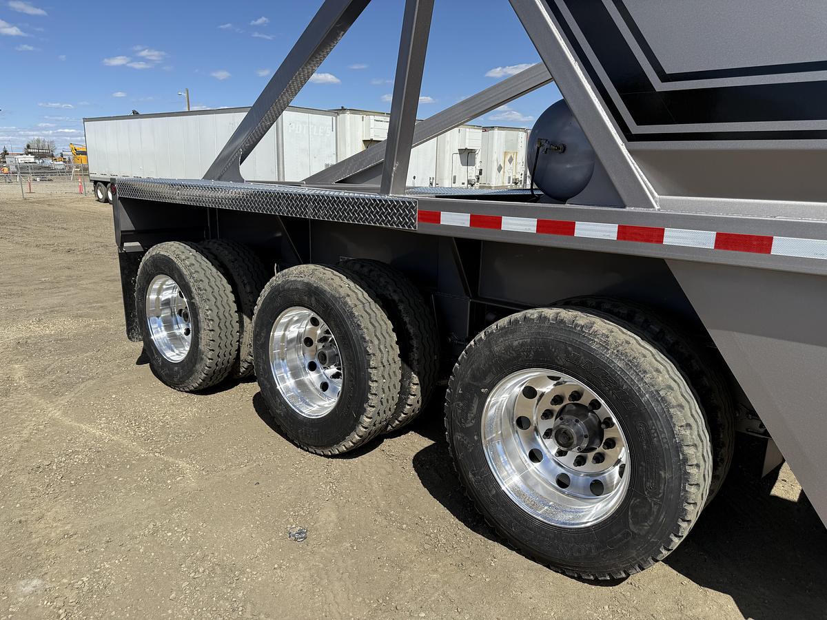 2025 Load Line 38' Tridem Cross-Gate Belly Dump