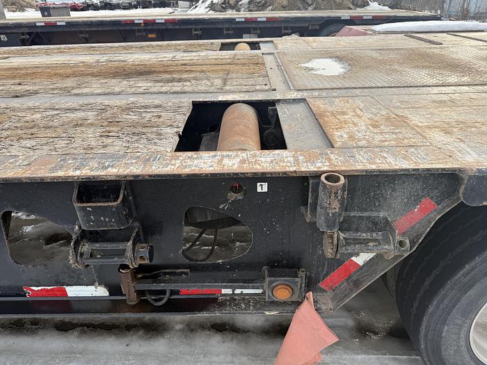 Used 2016 Doepker 12 Wheel Scissor Neck