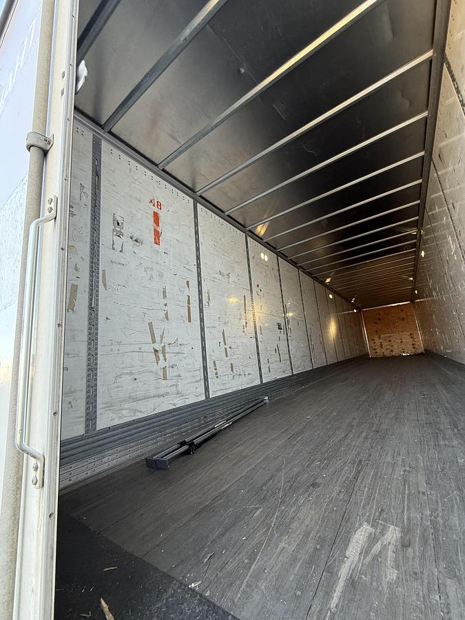 Used 2011 WABASH 53' Tandem Insulated Heater Van