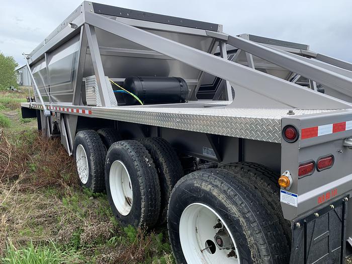 Used 2022 Load Line 38' Tridem Belly Dump