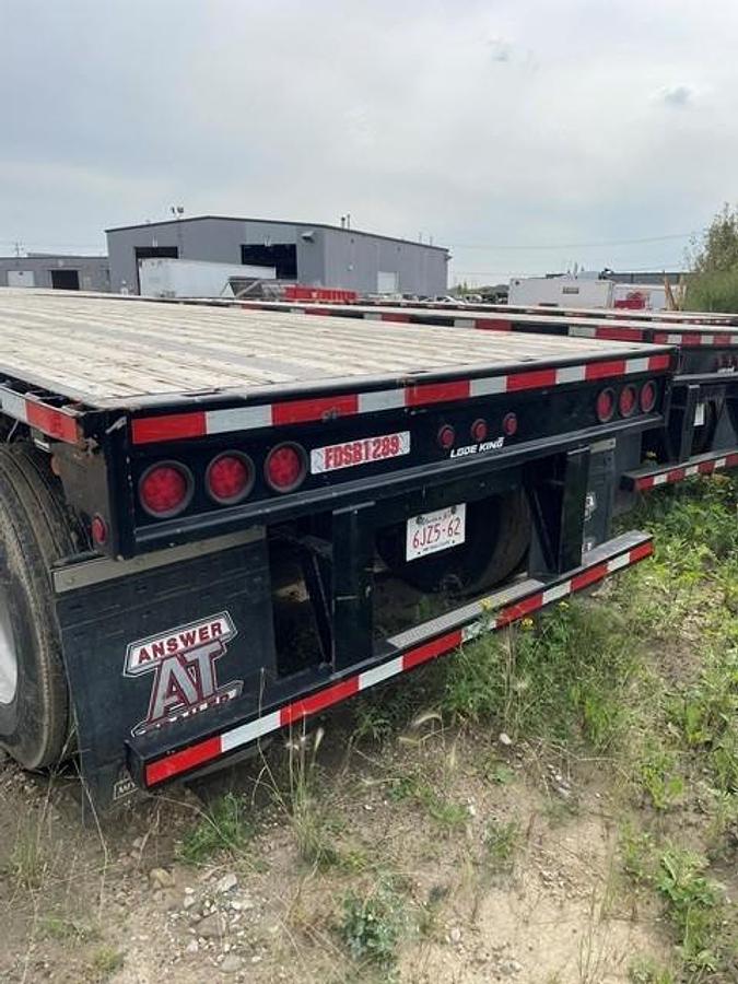 Used 2023 Lode King Super B Flat Deck Trailer - #FDSB1288/1289