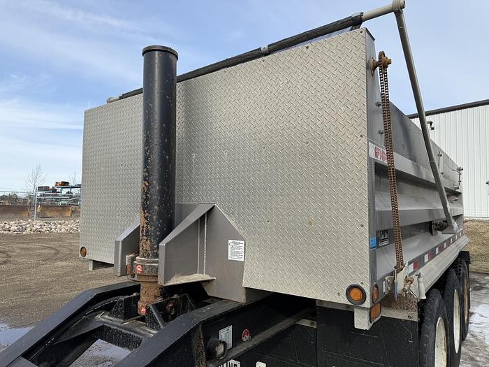 Used 2023 Load Line Tridem Gravel Pony Pup