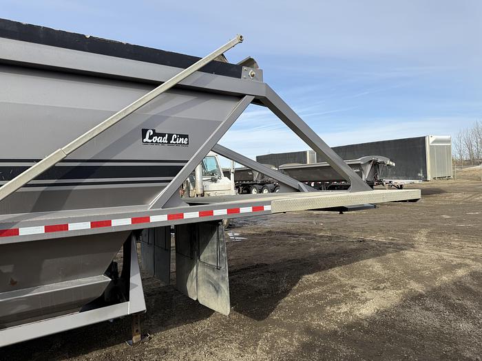 Used 2021 Load Line 40’ Tridem Clam Dump