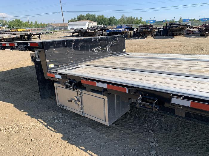 Used 2024 Lode King 53' Tridem Step Deck with Ramps