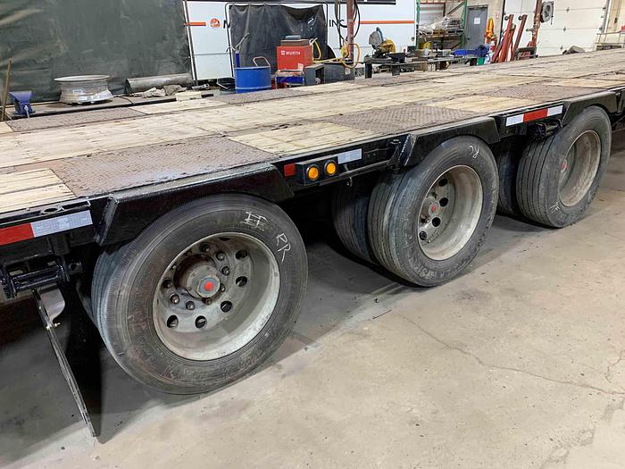 Used 2012 Manac 53' Tridem Extendable/Trombone Step Deck