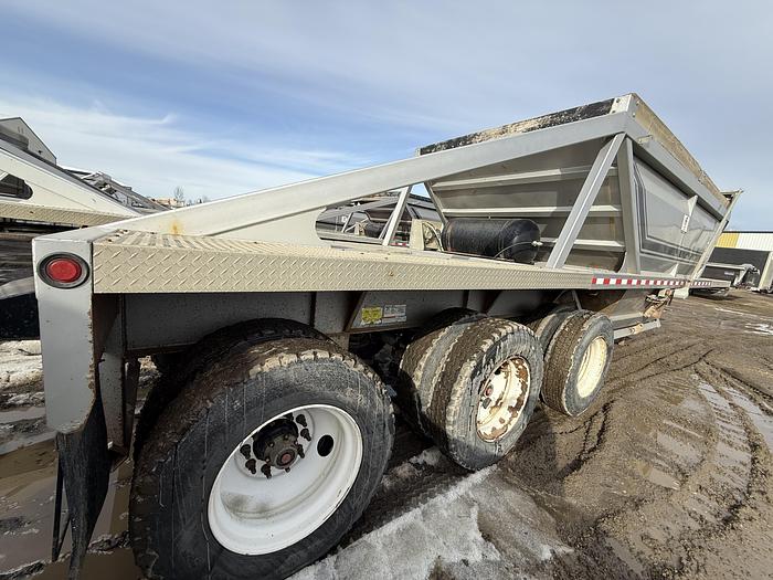Used 2018 Load Line 38’ Tridem Clam Dump