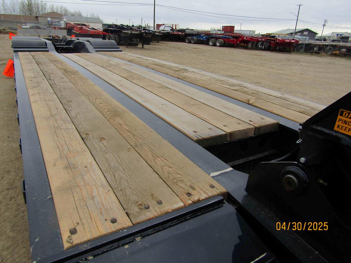 2026 Gerry's 12 Wheel Hydraulic Low Bed