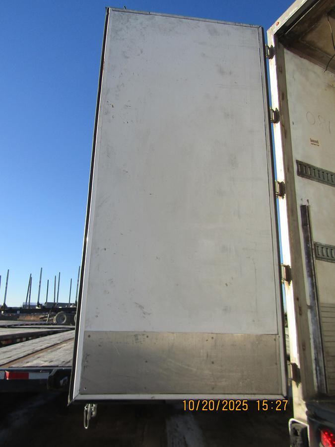 Used 2017 Utility 53' Multi-Temp Tridem Reefer/Refrigerated Van