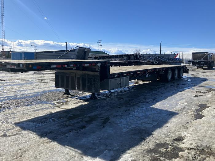 Used 2020 Manac 53' Tridem Step Deck w/ Ramps