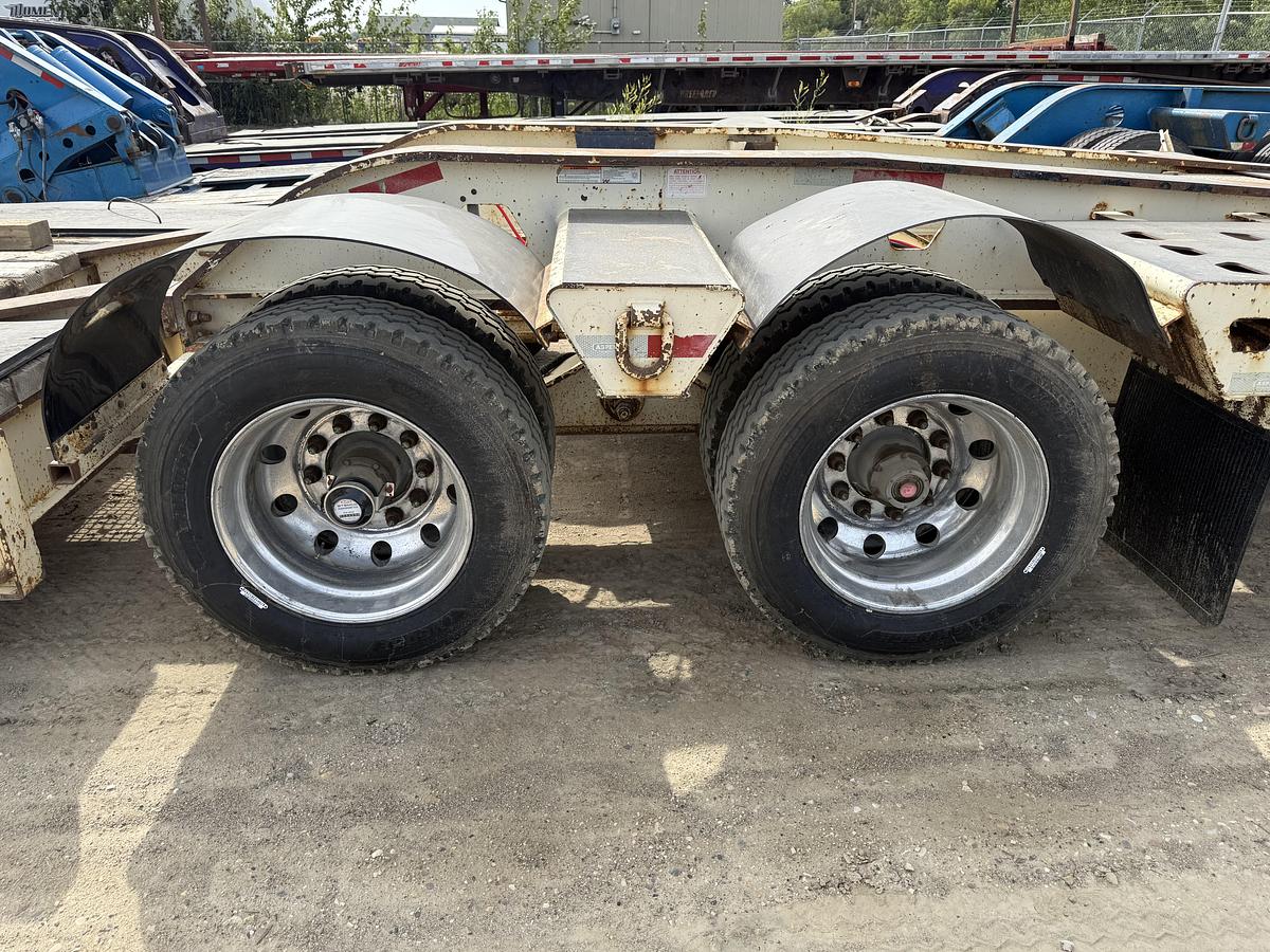 Used 2015 Aspen Hydraulic Low Bed / Low Boy Cali 9-Axle Combination