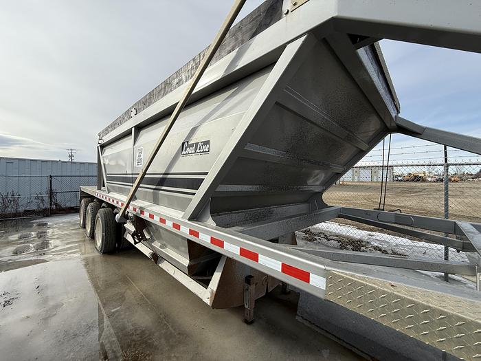 Used 2018 Load Line 38’ Tridem Clam Dump
