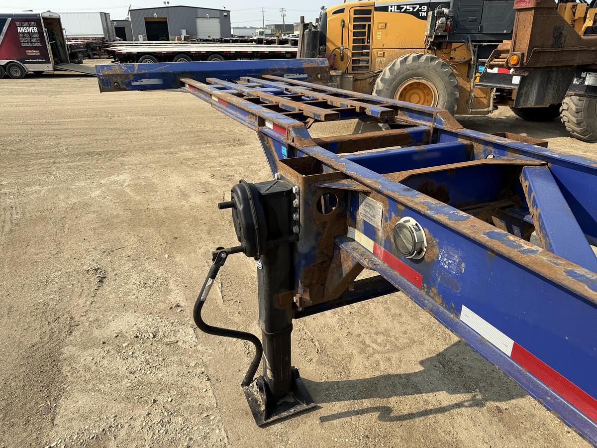 Used 2006 Hyundai 40' Tridem Container Chassis