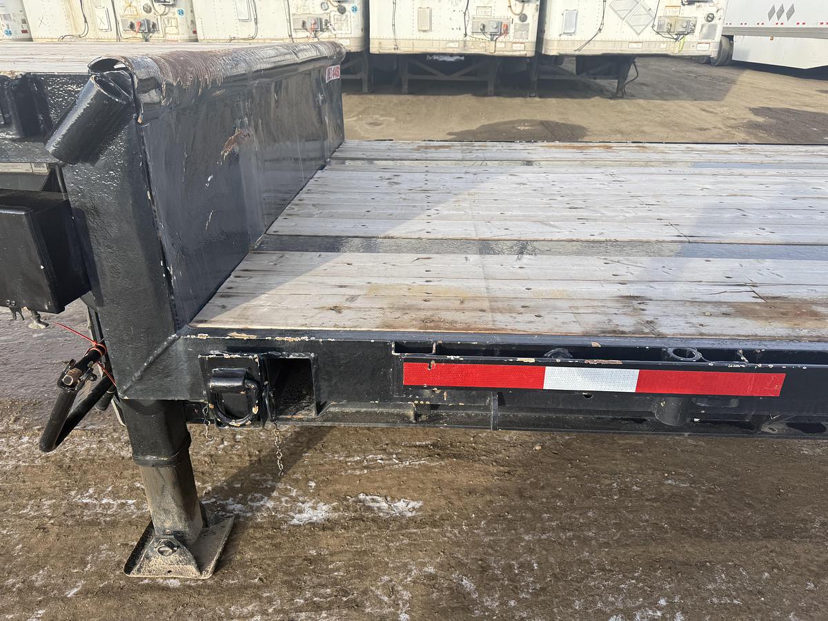 Used 2011 Manac 53' Tridem Extendable/Trombone Step Deck