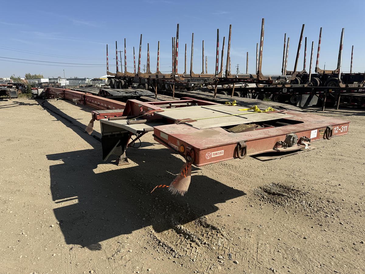 Used 2011 Temisko Expandable Wind Blade and Tower Trailer