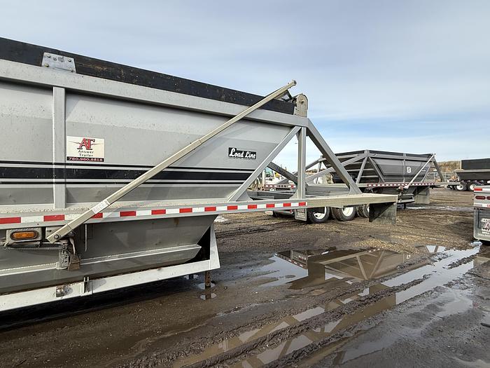 Used 2018 Load Line 42’ Tridem Clam Dump