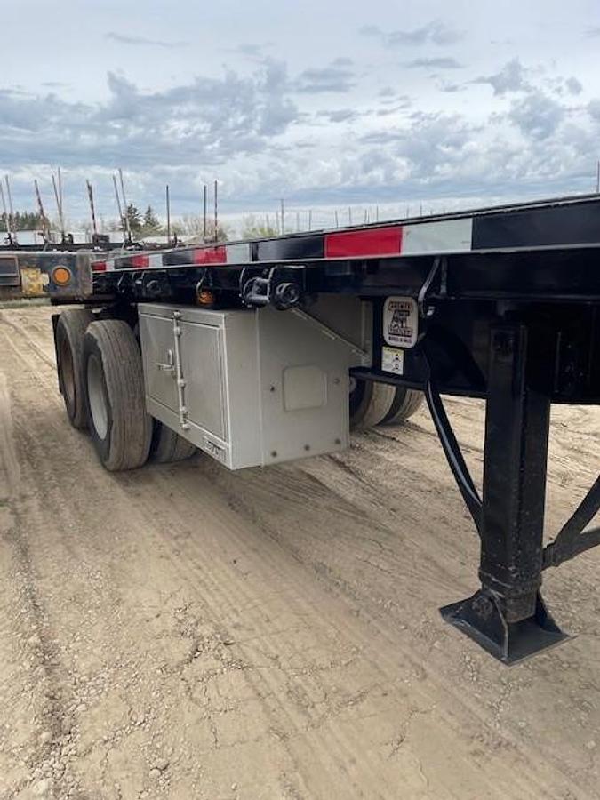 Used 2023 Lode King Super B Flat Deck Trailer - #FDSB1272/1273