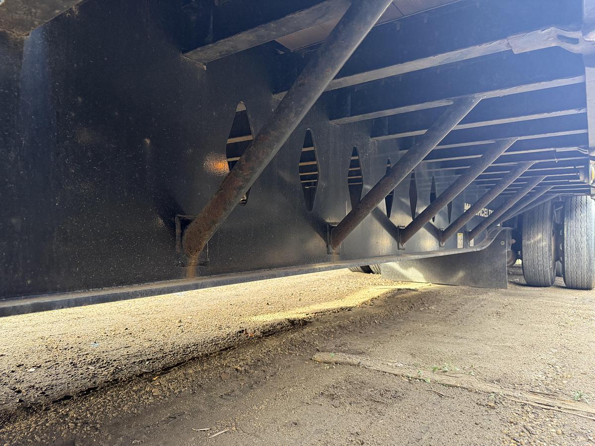 Used 2022 Lode King 53' Tridem Step Deck with Ramps