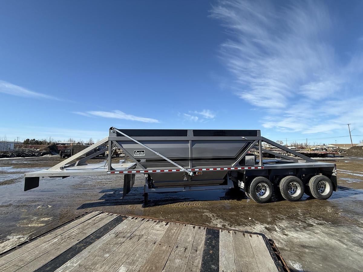 Used 2027 Load Line 42’ Tridem Clam Dump
