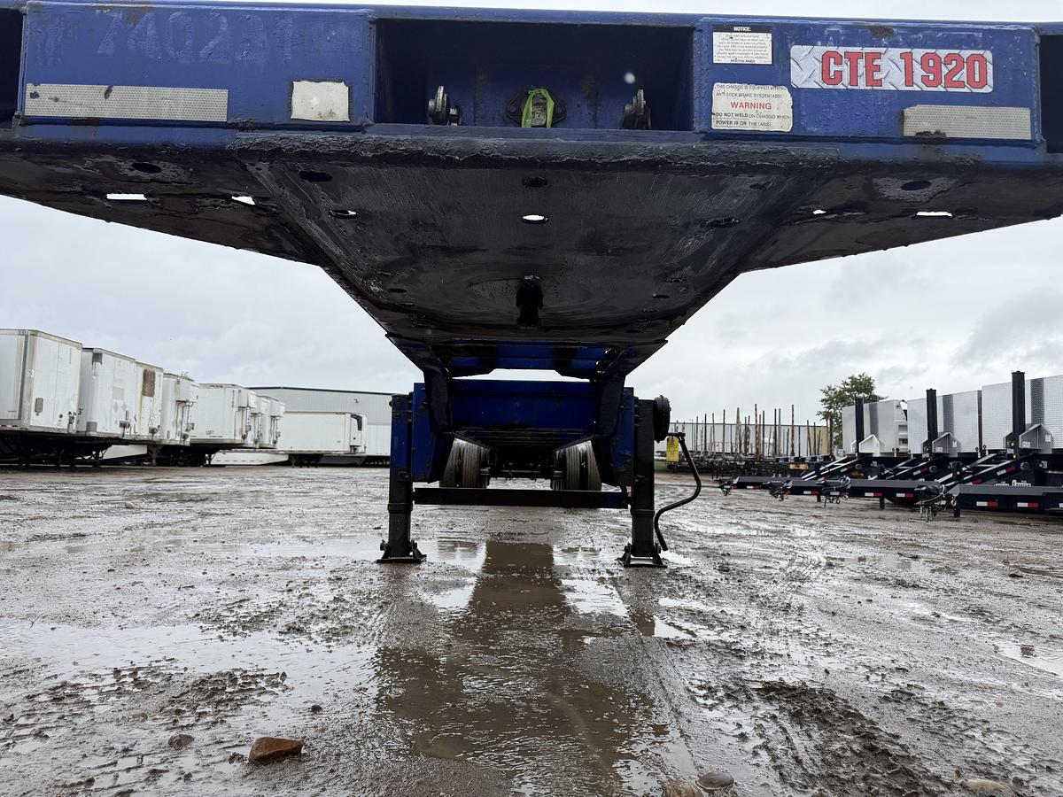 Used 2006 Hyundai 53' Tridem Container Chassis