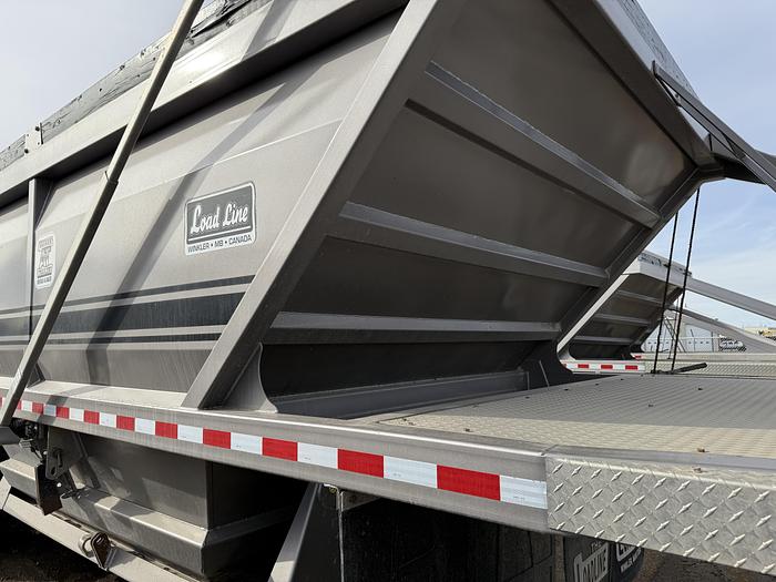 Used 2022 Load Line 40' Tridem Clam Dump