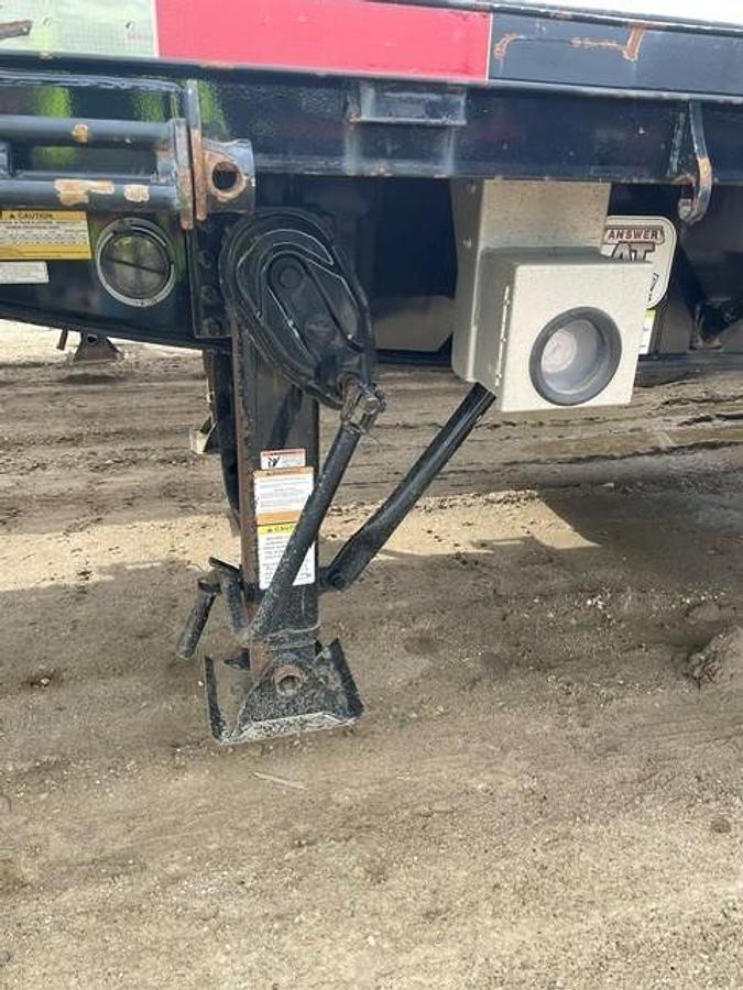 Used 2023 Lode King Super B Flat Deck Trailer - #FDSB1288/1289