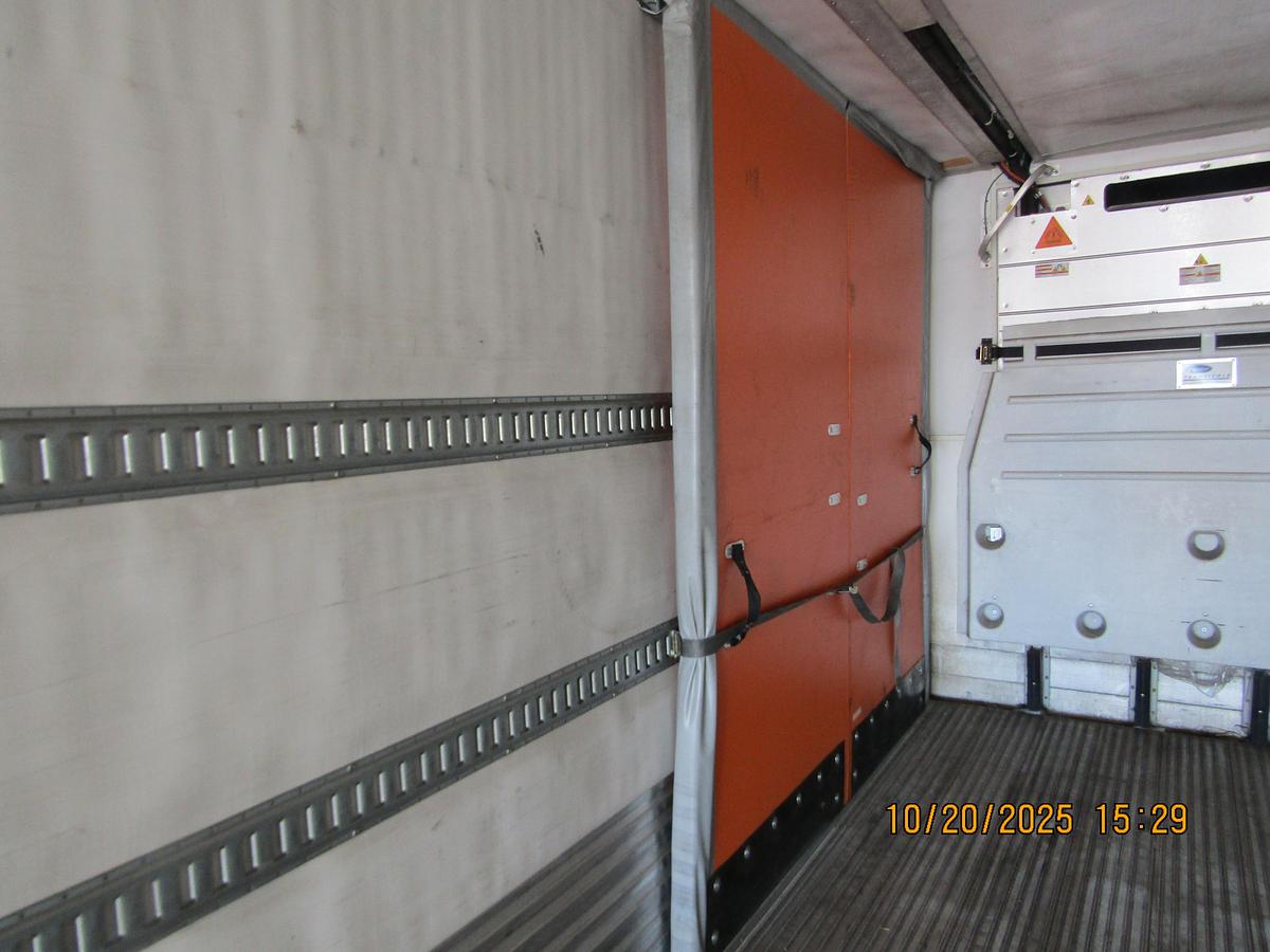 Used 2017 Utility 53' Multi-Temp Tridem Reefer/Refrigerated Van