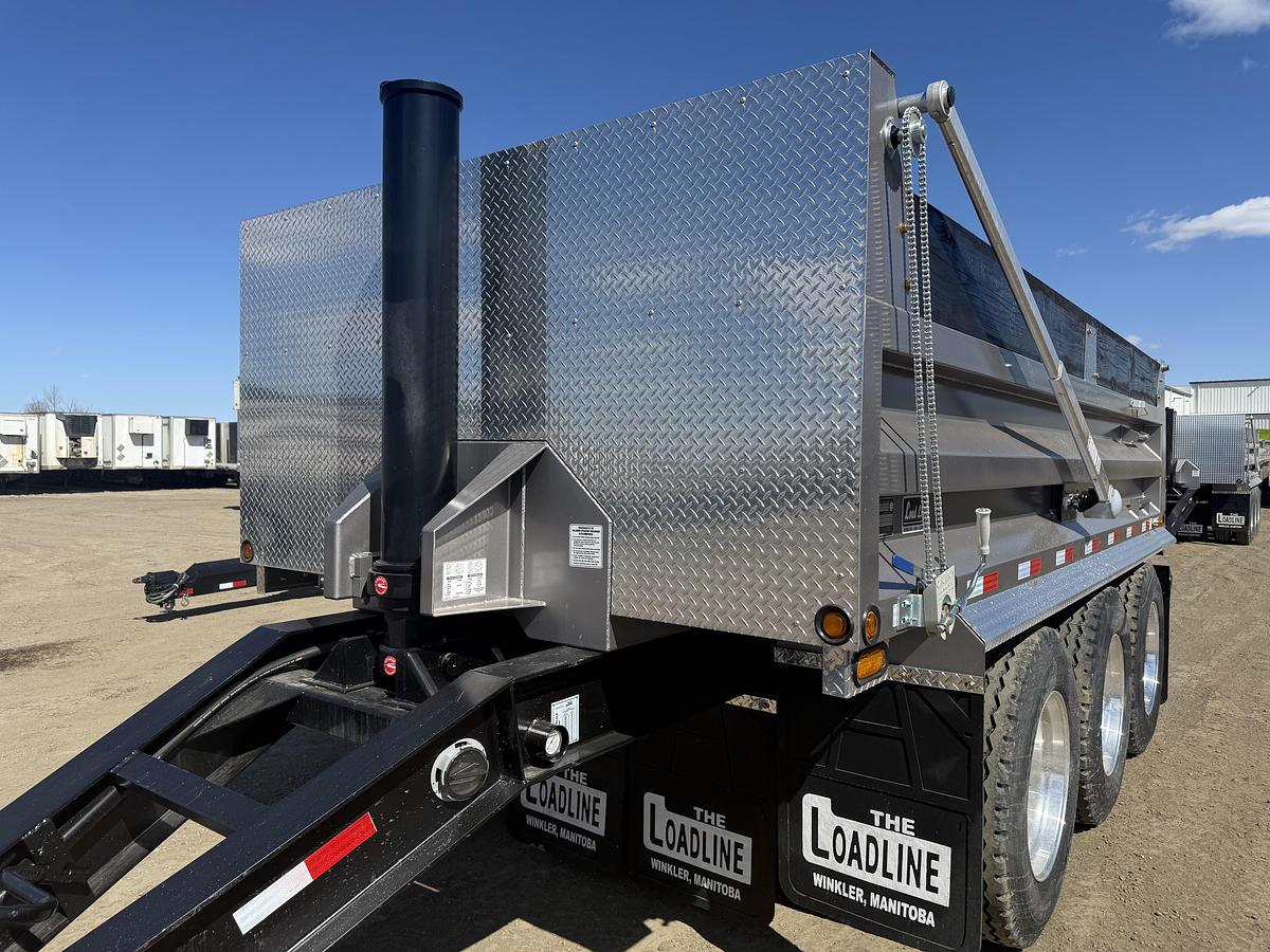 2025 Load Line NEW Tridem Gravel Pup