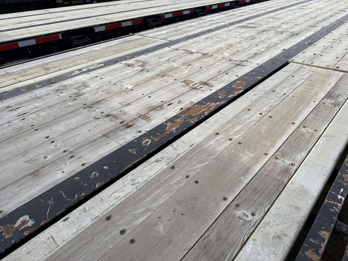 Used 2022 Lode King 53' Tridem Step Deck with Ramps