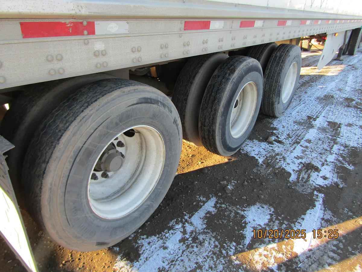 Used 2017 Utility 53' Multi-Temp Tridem Reefer/Refrigerated Van