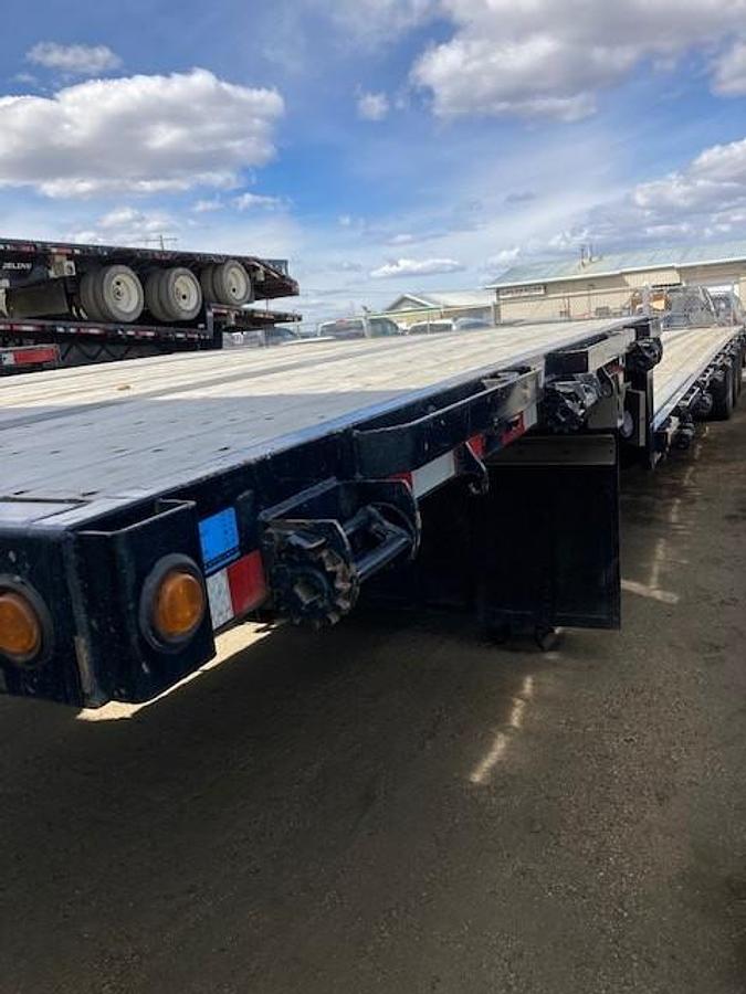 Used 2023 Lode King 53' Tridem Step Deck with Ramps - #SDR1333