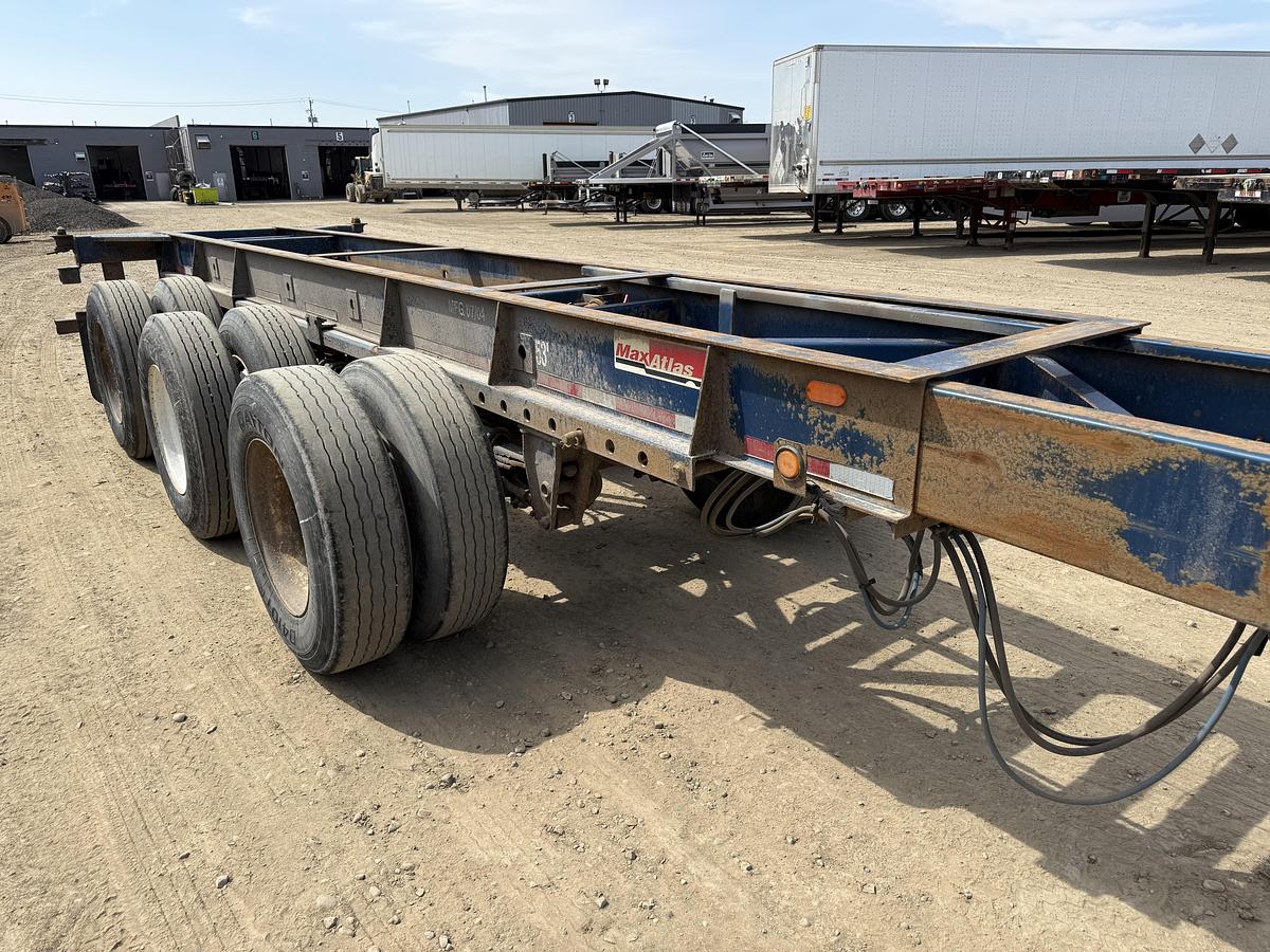 Used 2005 MAXAT 40' Tridem Extendable/Trombone Container Chassis