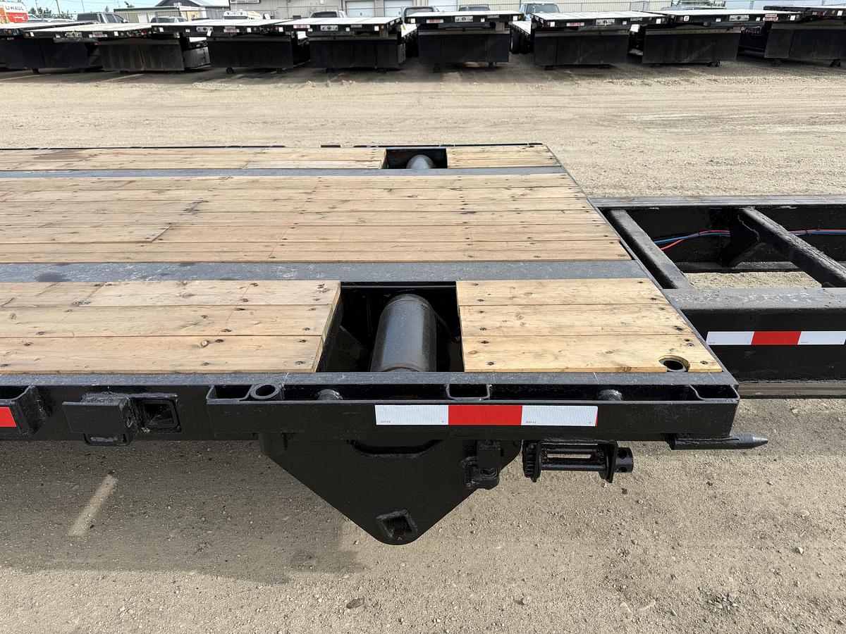 Used 2013 Manac 53' Tridem Extendable/Trombone Step Deck