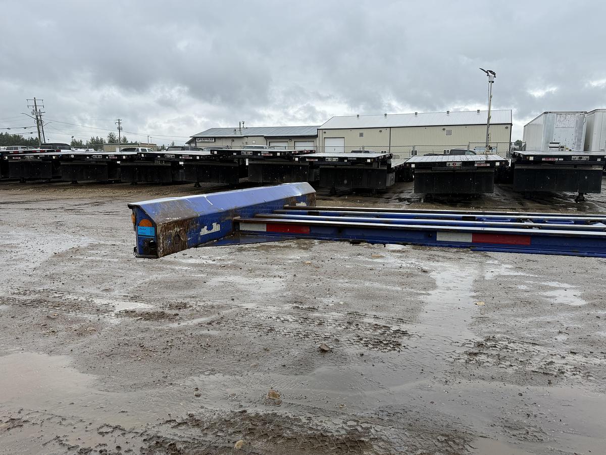 Used 2006 Hyundai 53' Tridem Container Chassis