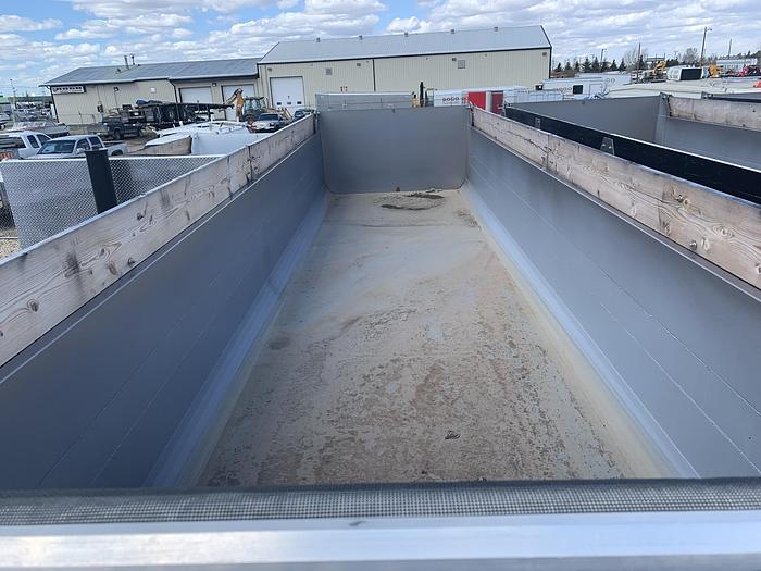Used 2013 Arnes 35' Tridem End Dump