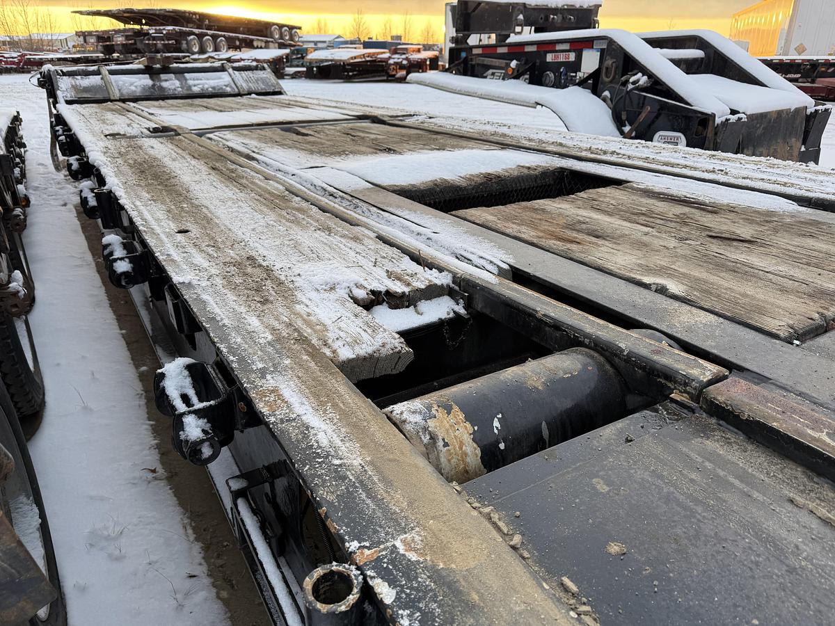 Used 2008 Doepker Tridem Scissor Neck with Rail