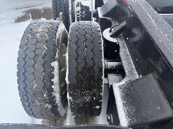 Used 2006 K-Line Tandem Axle Jeep