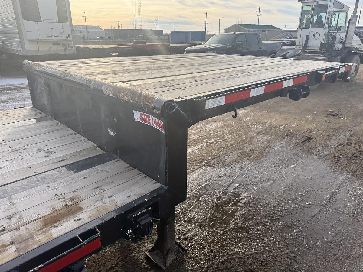 Used 2011 Manac 53' Tridem Extendable/Trombone Step Deck