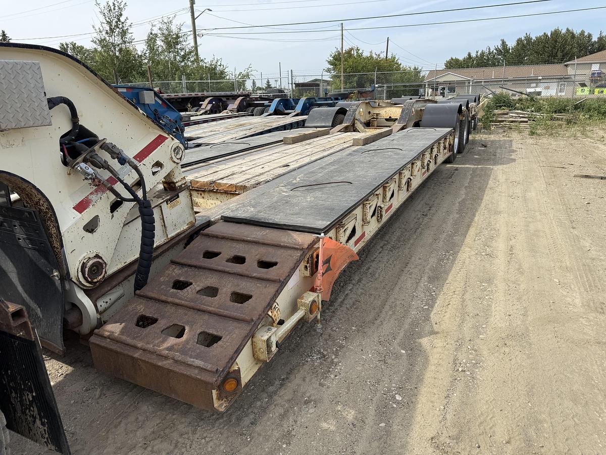 Used 2015 Aspen Hydraulic Low Bed / Low Boy Cali 9-Axle Combination