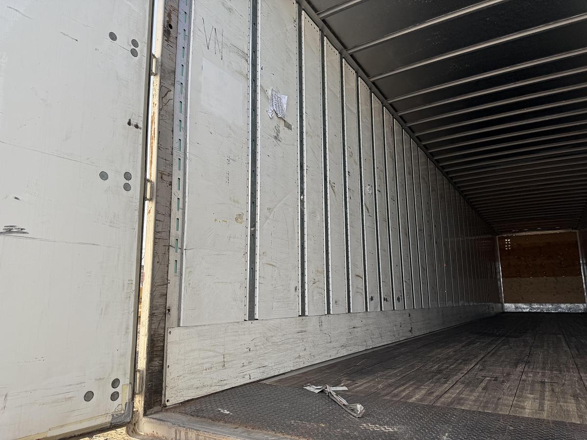 Used 2017 Utility 53' Tandem Dry Van