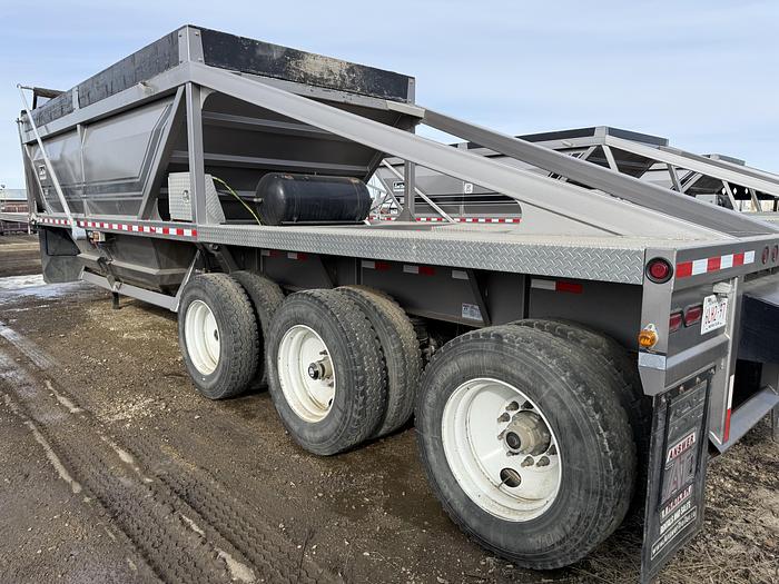 Used 2022 Load Line 42' Tridem Clam Dump