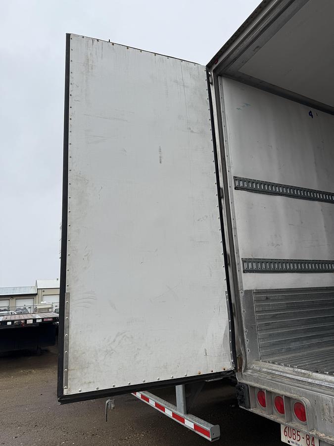 Used 2016 Utility 53' Tandem Reefer/Refrigerated Van