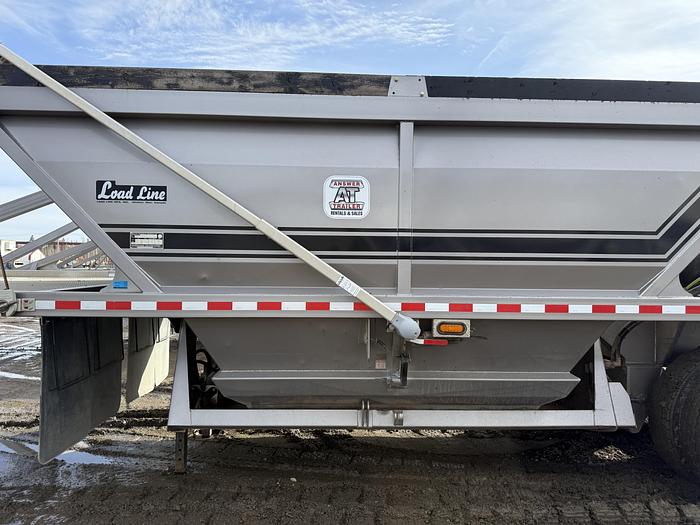 Used 2021 Load Line 40’ Tridem Clam Dump