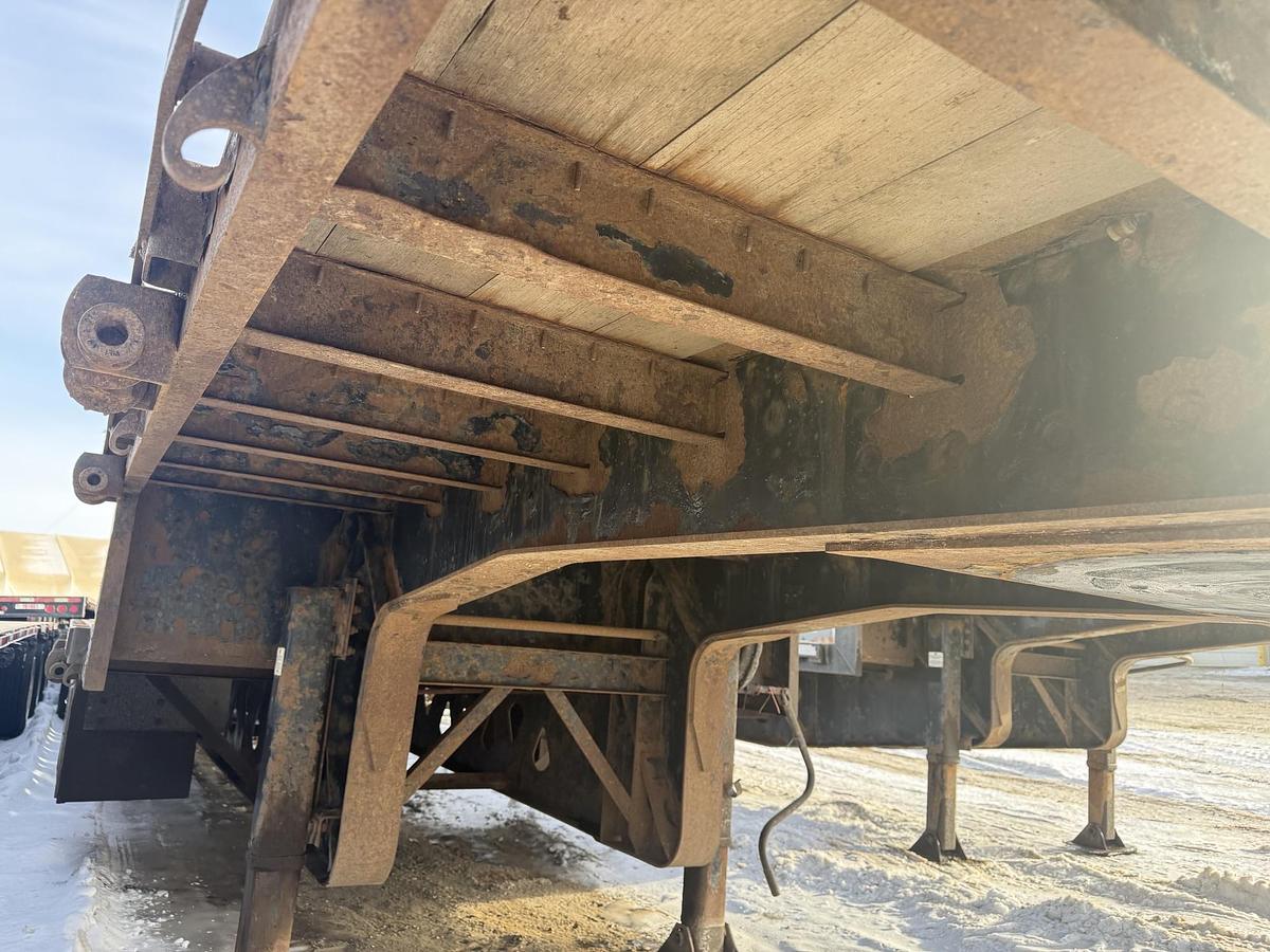 Used 2016 Manac 53' Tridem Step Deck