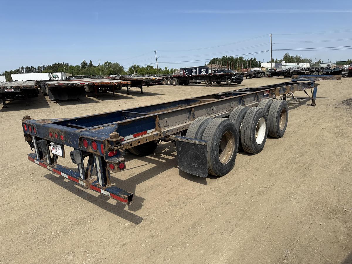 Used 2005 MAXAT 40' Tridem Extendable/Trombone Container Chassis